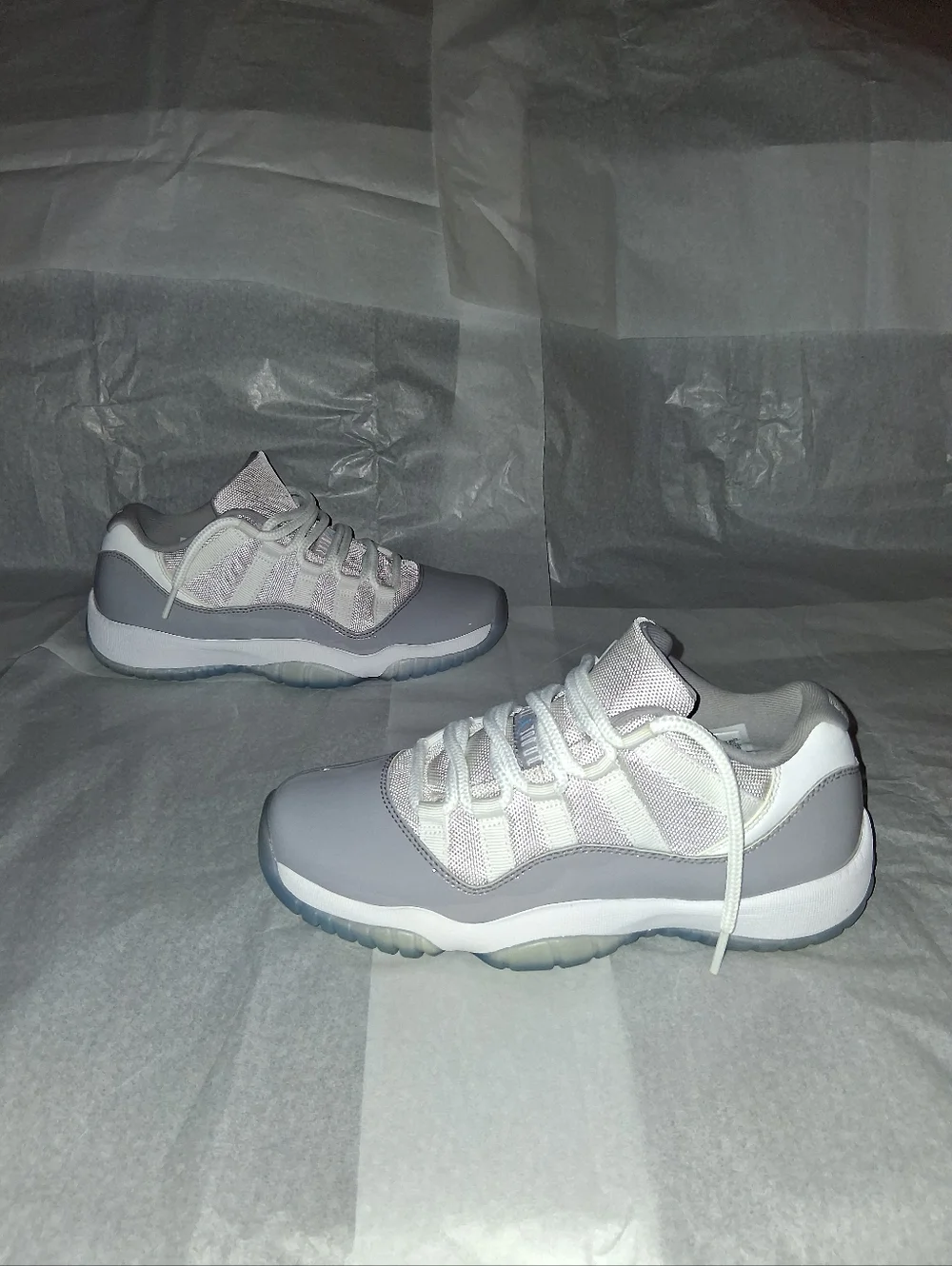Jordan 11 Retro Low Cement Grey Sneakers, Women 8